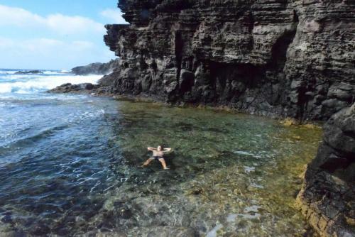 North Cliff Apartment *the Ocean Beneath Your Feet*
