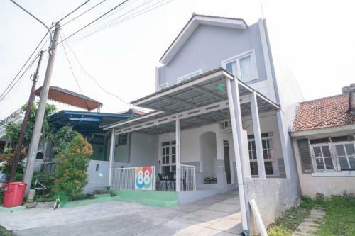 Hotel Koolkost Near Taman Budaya Sentul