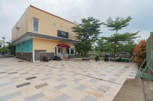 Hotel Sans Resort Parung Bogor
