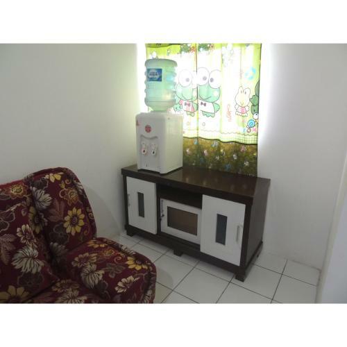 Hotel Reva Room On Gunung Putri Square Apartment
