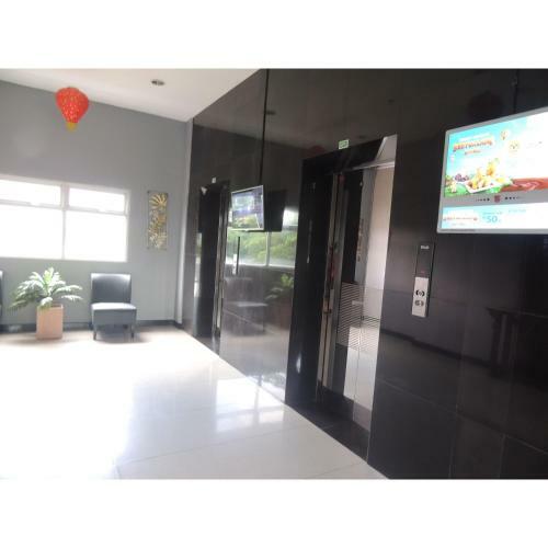 Hotel Reva Room On Gunung Putri Square Apartment