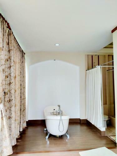 Villa Muslim Yuni Syahla Holiday Home