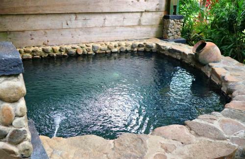 Tirta Arsanta Hot Springs & Villa