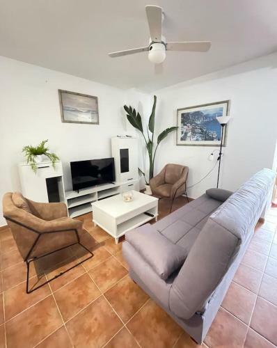 Apartamento 3 Dormitorios Frente Al Mar Garrucha