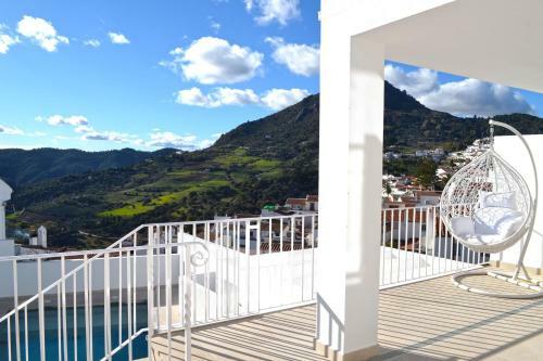 Villa Stunning, Luxury Home In Gaucin Town, Heated Pool