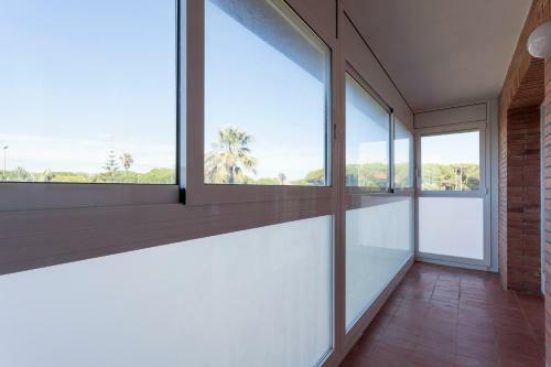 Gavamar Castelldefels Beachfront Apartment- Direct Access To The Beach