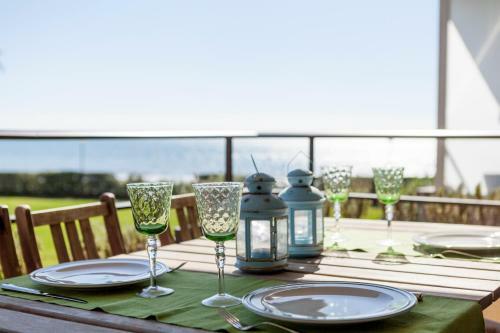 Gavamar Castelldefels Beachfront Apartment- Direct Access To The Beach