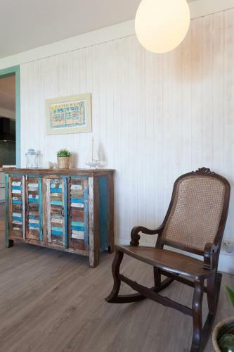 Gavamar Castelldefels Beachfront Apartment- Direct Access To The Beach