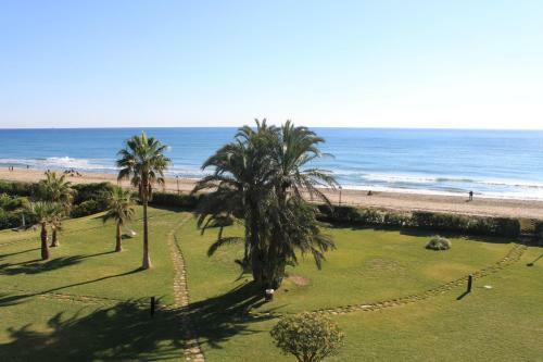 Luxury Gava Beachfront Apartment Barcelona