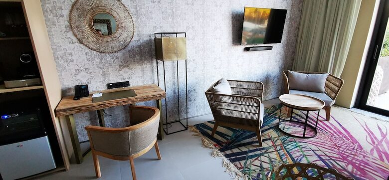 Hotel Tropical Gava Mar