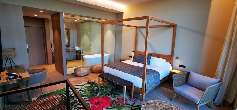 Hotel Tropical Gava Mar
