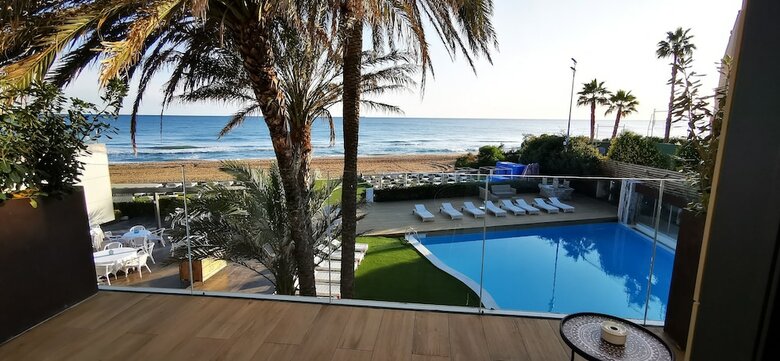 Hotel Tropical Gava Mar