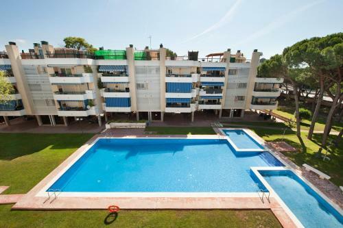Apartamento Modern Penthouse With Rooftop Close To The Beach