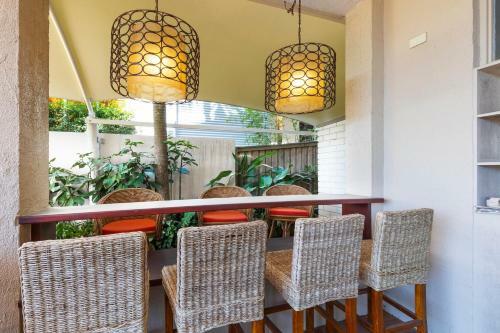 Viewland Drive Apartments