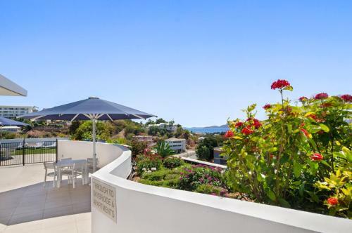 Dalgety Apartments