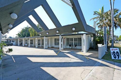 Motel Q Express