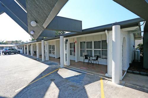Motel Q Express