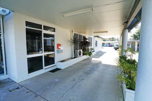 Motel Q Express