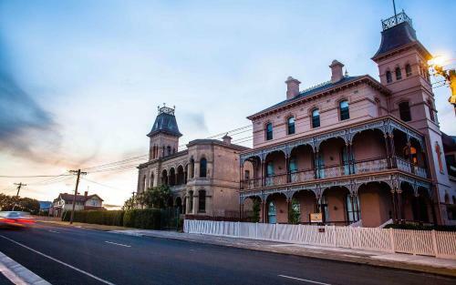 Point Lonsdale Holiday Apartments