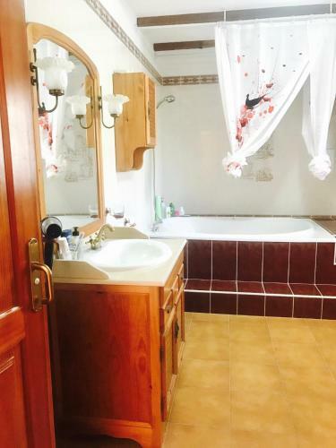Hostal Wifi Tenerife Sur Guest House