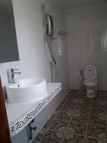 Khun Pich Apartments
