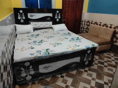 Apartamento Spot On 83295 Sahu Room's