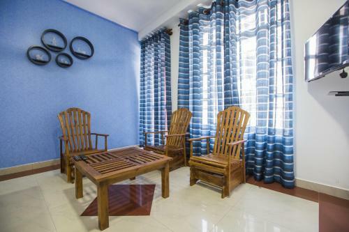 Hotel Maple Tree Residencies