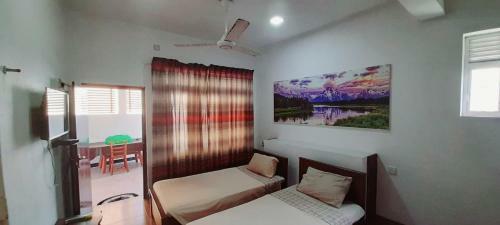 Hostal Hotel 100
