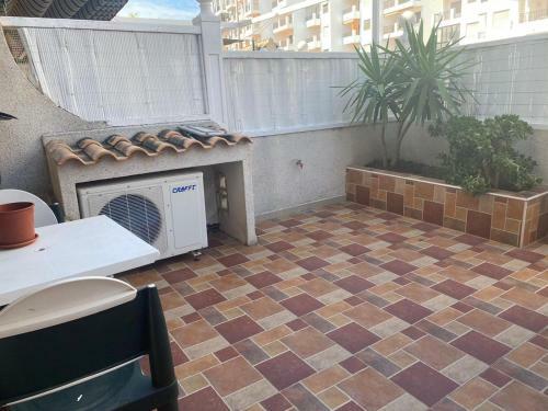 Apartamento Turistico En Alicante, By Adoorable