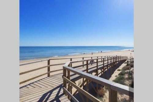 Terreta Piscina Y Playa