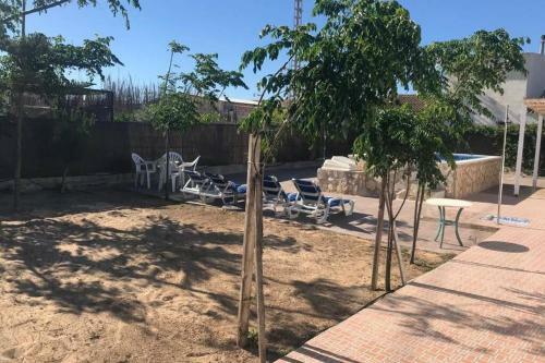 Terreta Piscina Y Playa