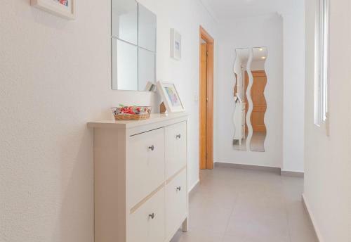Seaview Modern Beach Apartment