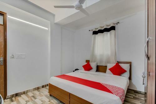 Hotel Collection O 16840 Skyheight Residency