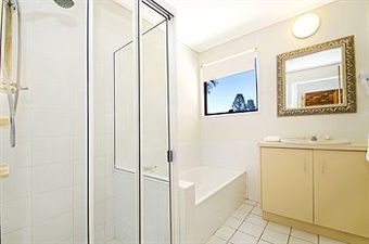 Aparthotel Glen Eden Beach Resort