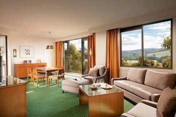 Hotel Yarra Valley Lodge