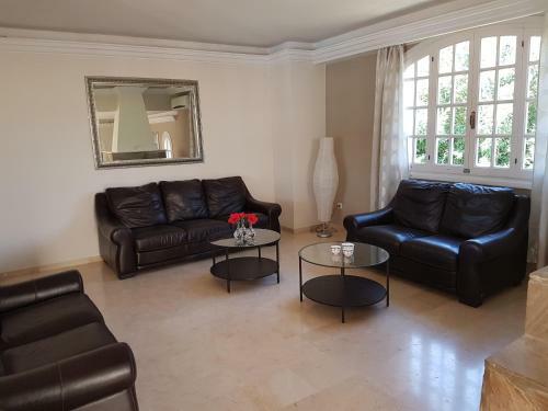 Super Villa With Private Pool And Good Location