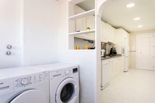 Apartamento Beach Front Fuengirola Do�a Sofia F, 6 People