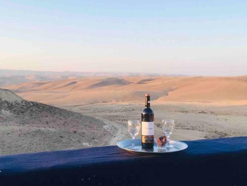 Desert View Experience - Private Villa On The View With A Bedouin Tent