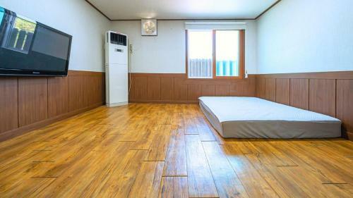 Songrim Hanok Pension