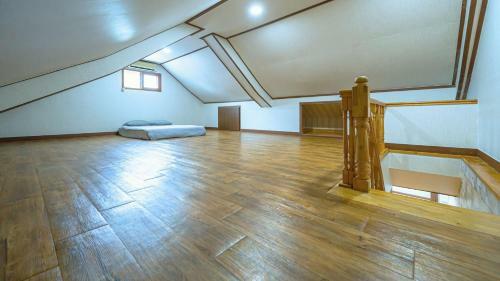 Songrim Hanok Pension