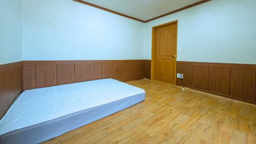Songrim Hanok Pension
