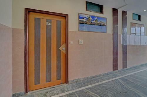 Capital O 81756 Hotel Nancy Paradise