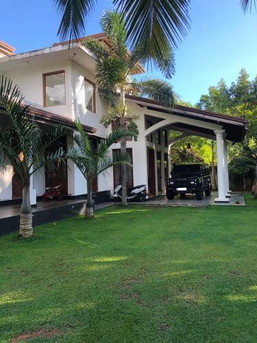 Blue Bay Hiri