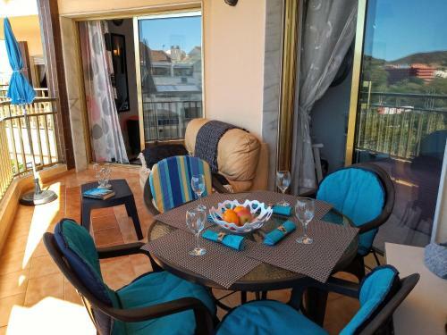 Apartamento Fuengirola , Beach, Centre ,balcony With Seaview, For 4 Persons