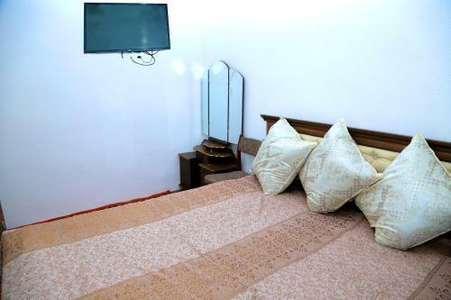 Hostal Guests ???????? ???