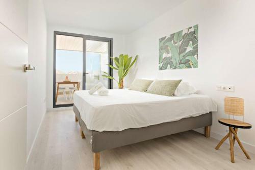 Hugo Modern Apartment Best Facilities