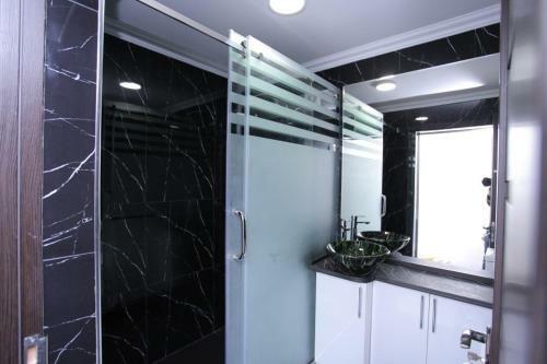 Overlooking Registan Square Luxury 2 Bedrooms Apartment