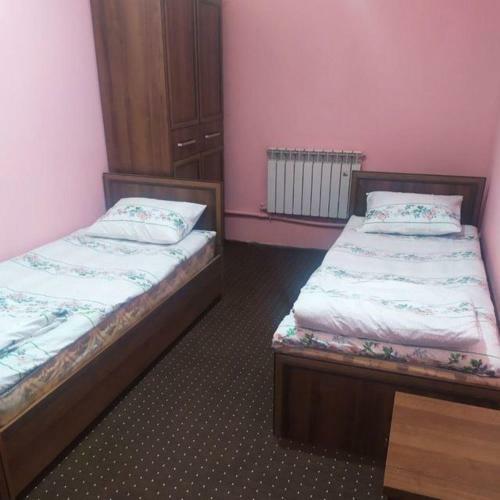 Hostal Rayhon Guest House
