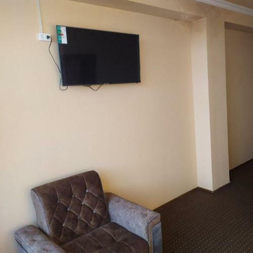 Hostal Rayhon Guest House