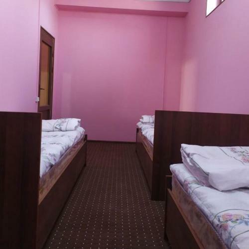Hostal Rayhon Guest House